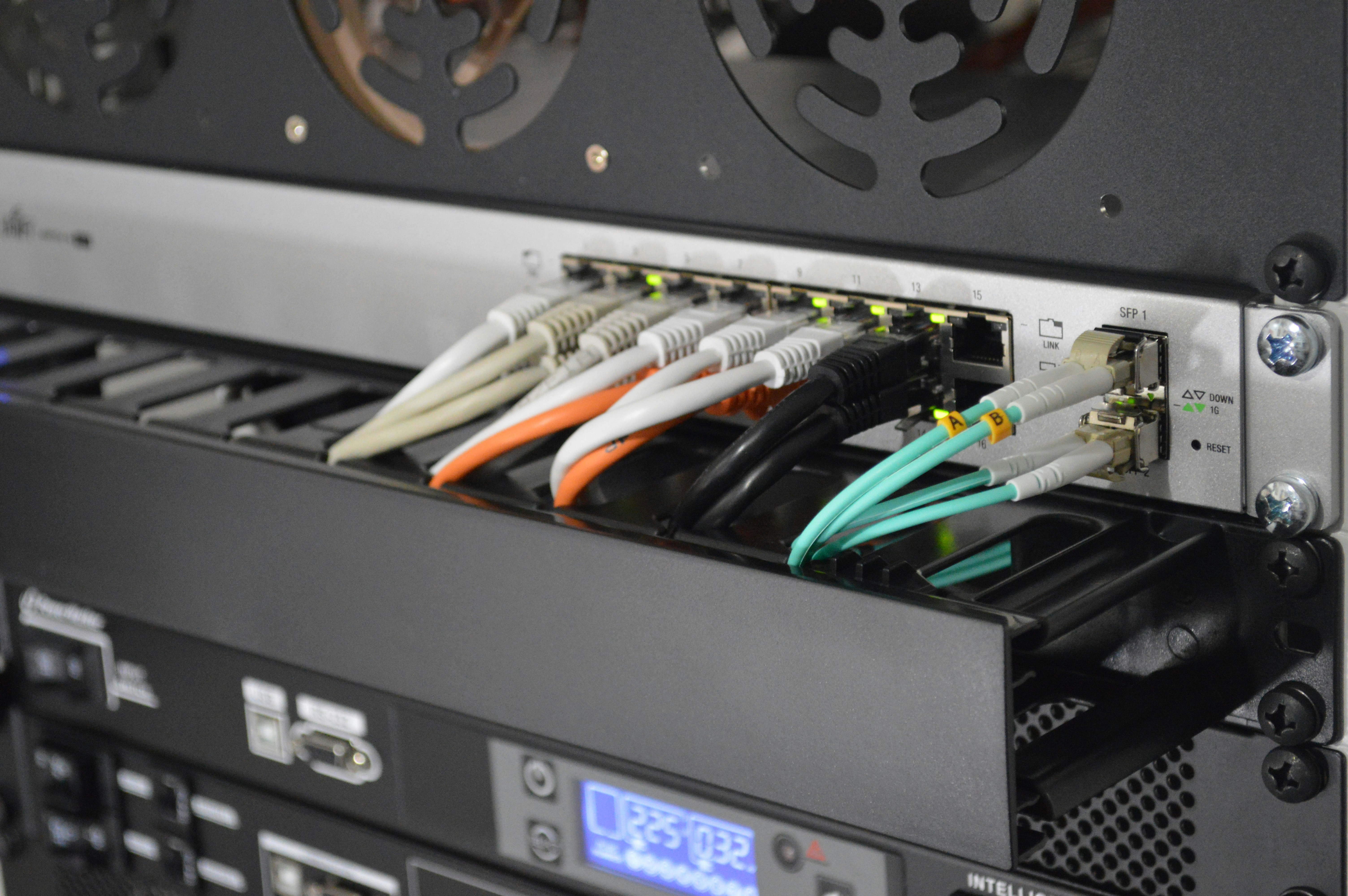 Professionelle Netzwerk-Verkabelung und IT-Infrastruktur